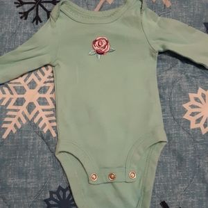 NB long sleeved onesie